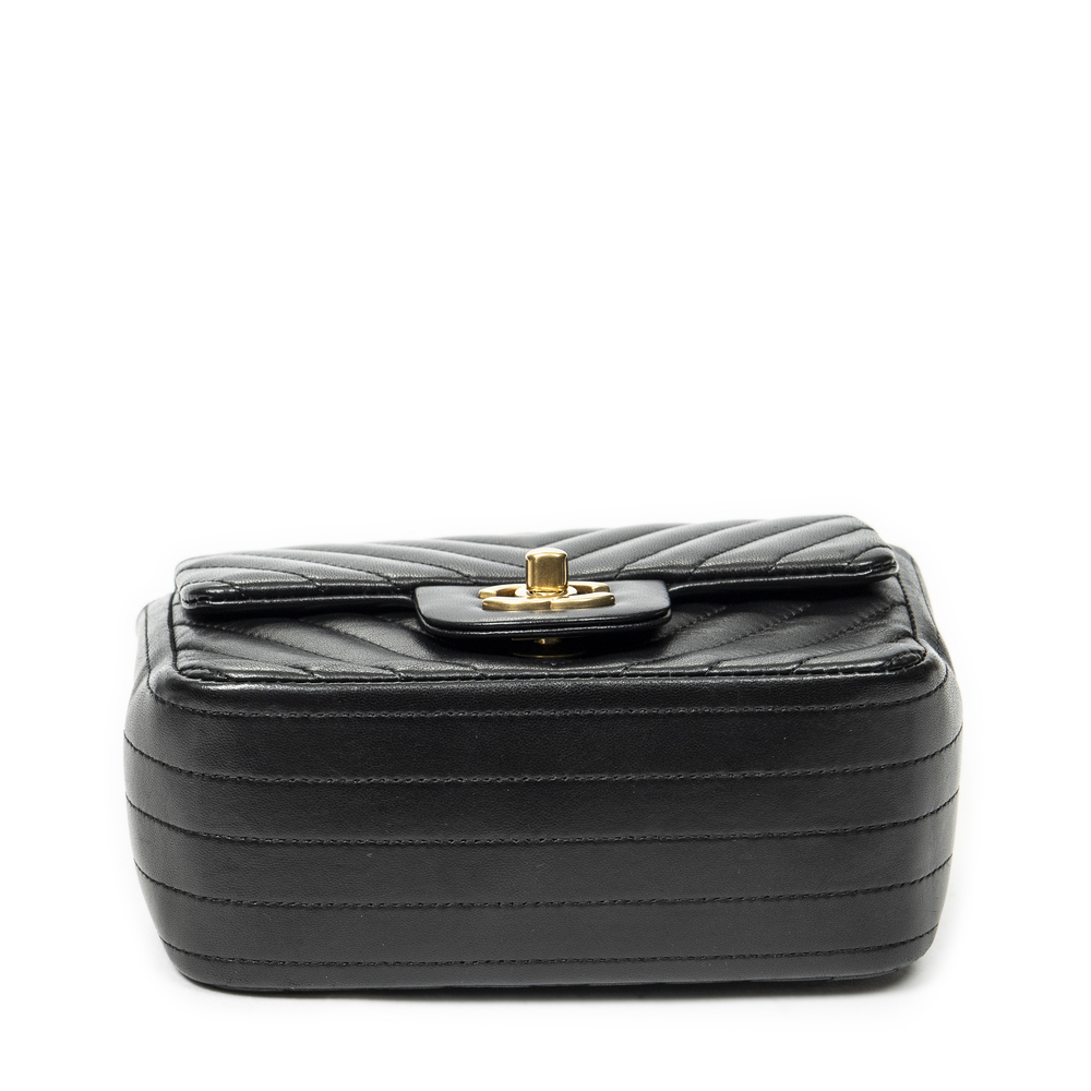 Chanel Mini Classic Square Flap - Picture 6 of 11